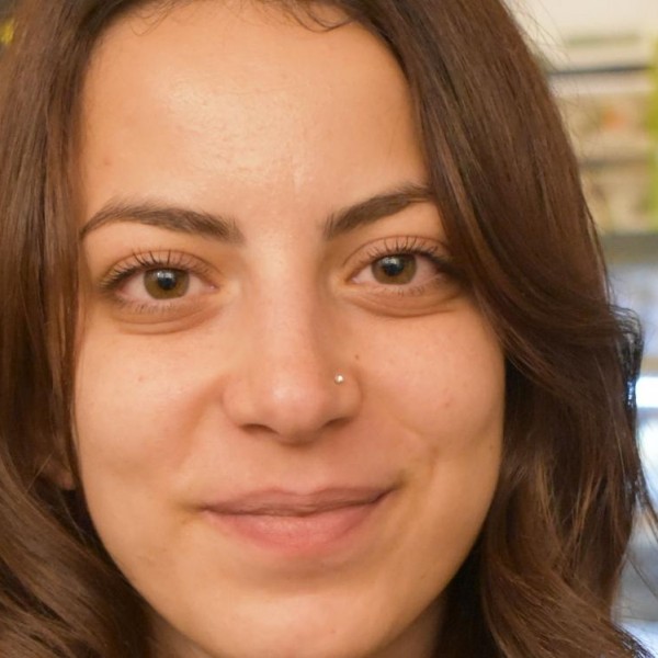 Aseel AlBajeh (@AseelAlBajeh) investigadora legal y experta en incidencia internacional de Al Haq