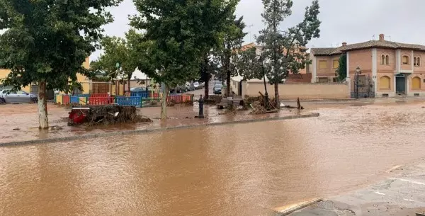 La Cátedra del Tajo advierte que las inundaciones 'irán a más' en Toledo y propone soluciones más allá de 'meras limpiezas'