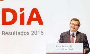El consejero delegado del grupo DIA, Amando Sánchez (d), y el director corporativo, Ricardo Currás. E.P.