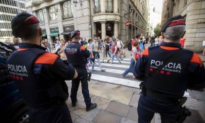 Una unidad de los Mossos d'Esquadra en las calles del centro de Barcelona.- EFE/Archivo