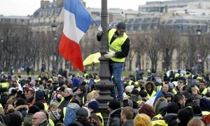 Protesta de los chalecos amarillos en París. (CHARLES PLATIAU | REUTERS)