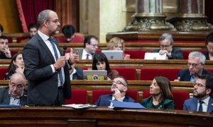 El conseller de Interior de la Generalitat, Miquel Buch, en el Parlament de Catalunya. / MARC BRUGAT (EP)