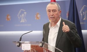 El diputado de Compromís, Joan Baldoví, en una rueda de prensa en el Congreso de los Diputados. E.P./Eduardo Parra