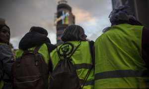 Manifestantes durante el recurrido de la manifestación del Día Internacional de la Mujer, en Madrid.- JAIRO VARGAS