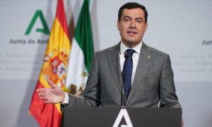 29/03/2020.- El presidente andaluz, Juanma Moreno, tras la conferencia telemática con Pedro Sánchez y el resto de presidentes autonómicos para tratar la crisis provocada por el Coronavirus, donde ha anunciado en rueda de prensa que el gobierno andaluz act