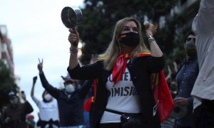 El rapapolvo de una sanitaria a los manifestantes del barrio de Salamanca: "Sois escoria humana"