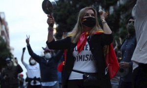 El rapapolvo de una sanitaria a los manifestantes del barrio de Salamanca: "Sois escoria humana"