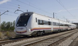 El 'tren playero' de Renfe vuelve a Santander el 4 de julio para facilitar el acceso de los castellanos y leoneses a las playas de la capital
