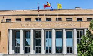 Fachada de la Facultad de Medicina de la Universidad Complutense de Madrid. /Europa Press