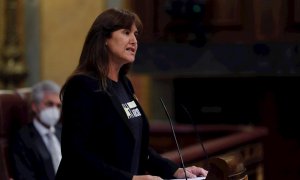 28/10/2020.- La portavoz del JxCat, Laura Borràs, durante su intervención en el pleno del Congreso de este miércoles. EFE/ Chema Moya