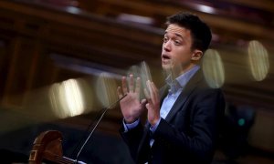 El portavoz de Más País en el Congreso, Iñigo Errejón, interviene durante el pleno extraordinario celebrado este jueves.