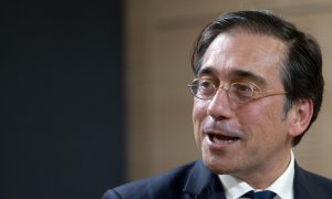 El ministro de Asuntos Exteriores, Unión Europea y Cooperación, José Manuel Albares, interviene en una rueda de prensa tras una reunión con su homóloga de Andorra, en el Palacio de Viana, a 20 de octubre de 2021, en Madrid, (España).