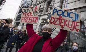 Manifestación contra las nuevas restricciones de la ley del aborto en Varsovia, Polonia.
