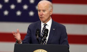 El presidente Joe Biden pronuncia comentarios sobre el fortalecimiento de las cadenas de suministro, la revitalización de la fabricación estadounidense y la creación de empleos sindicales bien remunerados a través de la Ley de infraestructura bipartidista