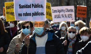 Manifestación de la Marea Blanca en defensa de la Sanidad Pública de Madrid y contra la Lay Ómnibus, desde el Ministerio de Sanidad hasta terminar en Puerta de Sol.