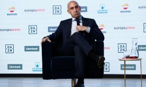 El presidente de la Real Federación Española de Fútbol, Luis Rubiales, participa en los Desayunos Deportivos de Europa Press, en el Auditorio El Beatriz, a 14 de 2021, en Madrid