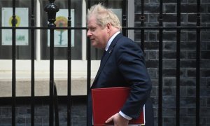 (20/4/2022) Boris Johnson saliendo de Downing Street.
