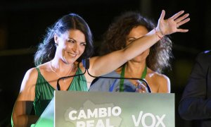 19/06/2022.-La candidata de Vox a la presidencia de la Junta de Andalucía, Macarena Olona, comparece tras los resultados de las elecciones hoy domingo 19 de junio en Sevilla.EFE/ Raúl Caro