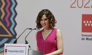 La presidenta de la Comunidad de Madrid, Isabel Díaz Ayuso, durante su intervención en la presentación de Hispanidad 2022, evento organizado por la Oficina del Español, este miércoles en la Real Casa de Correos, sede del Gobierno regional.