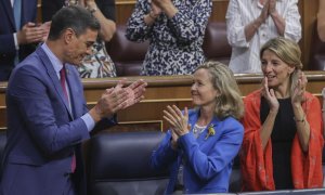 13/07/2022.- (i-d) El presidente del Gobierno, Pedro Sánchez, la vicepresidenta primera y ministra de Asuntos Económicos y Transformación Digital, Nadia Calviño, y la vicepresidenta segunda y ministra de Trabajo y Economía Social, Yolanda Díaz, durante la