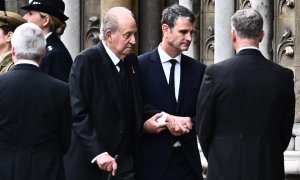 El rey emérito, Juan Carlos I, llega a la abadía de Westminster, en Londres, a 19 de septiembre de 2022, para presenciar el funeral estatal de la reina Isabel II de Gran Bretaña.