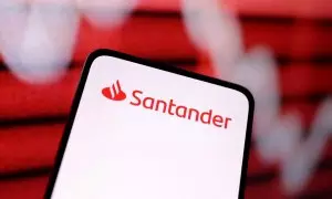 El logo del Banco Santander en un 'smartphone'. REUTERS/Dado Ruvic/Illustration