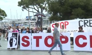 Una manifestación en Barcelona reclama acabar con el turismo de cruceros