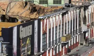 Vista aérea de las discotecas Golden, Teatre y La Fonda de Murcia, este lunes tras el incendio de este domingo en el que fallecieron trece personas.