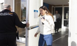 La futbolista Laia Codina a su salida tras declarar por el ‘caso Rubiales’, en el Juzgado de Pontevedra, Galicia, a 1 de diciembre de 2023.
