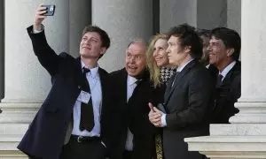 Javier Milei, durante su viaje a Washington junto a varios miembros de su Gobierno, como su hermana Karina, Nicolás Posse y Luis Caputo.