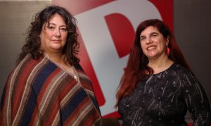 Luciana Peker y Virginia Pérez Alonso, en el plató de 'Público'