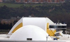 El centro Niemeyer de Avilés.-