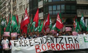 Protesta de las trabajadoras en Donosti. RESISENLUCHA