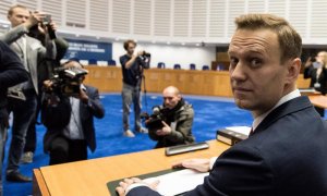 El bloguero, activista anticorrupción y líder opositor ruso Alexéi Navalni, en el Tribunal Europeo de Derechos Humanos de Estrasburgo (Francia). EFE/ Patrick Seeger