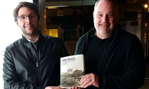 Manuel Pérez Lorenzo (i) y Carlos Babío (d), autores de 'Meirás. Un caudillo. Un pazo. Un espolio'