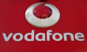 El logo de Vodafone, en una tienda de la operadora en Londres. REUTERS/Neil Hall