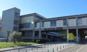 Exterior de la Facultad de Medicina de la Universidad Autónoma de Barcelona (UAB) - YouTube