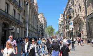 La población española creció un 0,28% en 2017, hasta alcanzar 46,65 millones de habitantes. (EP | ARCHIVO)