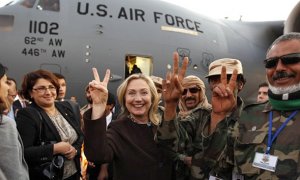 Hillary Clinton con el ejército estadounidense. Kevin Lamarque / AFP