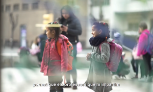 Imatge del vídeo promocional de la campanya Escola Pública Catalana. FaPaC