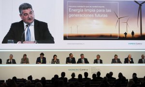 El presidente de Siemens Gamesa, Miguel Angel López, expone  los datos en la Junta de Accionistas de 2019 de Siemens Gamesa Renewable Energy. EFE/Luis Tejido