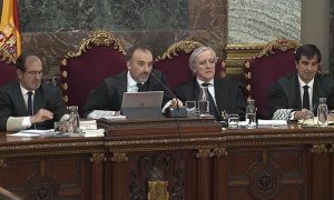 Captura de la señal institucional del Tribunal Supremo del presidente del tribunal que enjuicia la causa del procés, Manuel Marchena. EFE