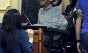 Pablo Echenique situado en la última fila del Congreso. (BALLESTEROS | EFE)