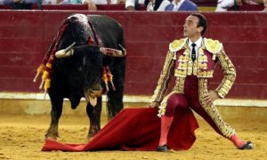 Enrique Ponce en una corrida de toros en Zaragoza. EFE