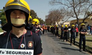 Manifestación de los bomberos. – SAB.