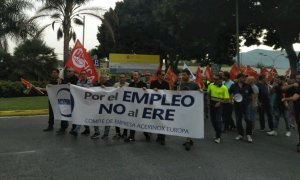 Trabajadores de Acerinox manifestándose en Los Barrios. E.P.