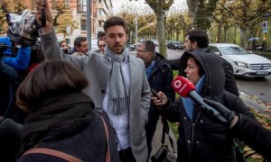 El acusado del 'Caso Arandina' Victor Rodríguez a su llegada este jueves a la Audiencia Provincial de Burgos. EFE