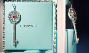 Joyas de Tiffany & Co., en una de sus tiendas en París. REUTERS/Gonzalo Fuentes