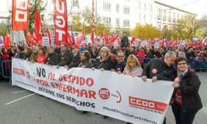 Movilización de UGT y CCOO contra el despido por enfermedad. (EMILIO NARANJO | EFE)