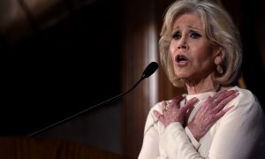 17/12/2019 - La actriz Jane Fonda durante un discurso sobre el cambio climático en Washington (EEUU). / AFP - OLIVIER DOULIERY